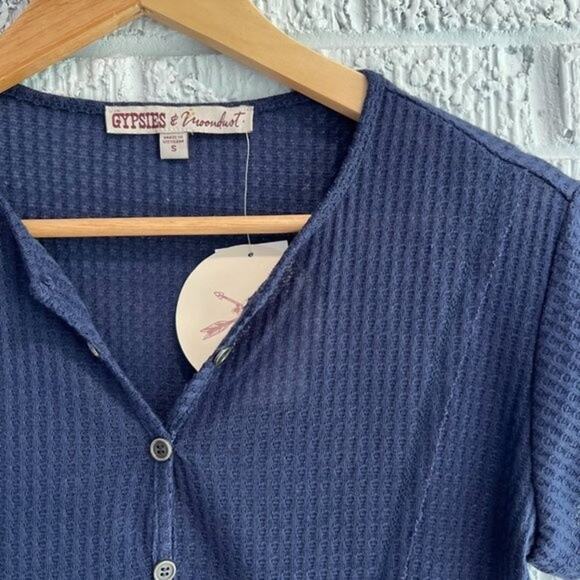 NWT Gypsies & Moondust Small Waffle Knit Peplum Floral Navy Blouse - Picture 4 of 4